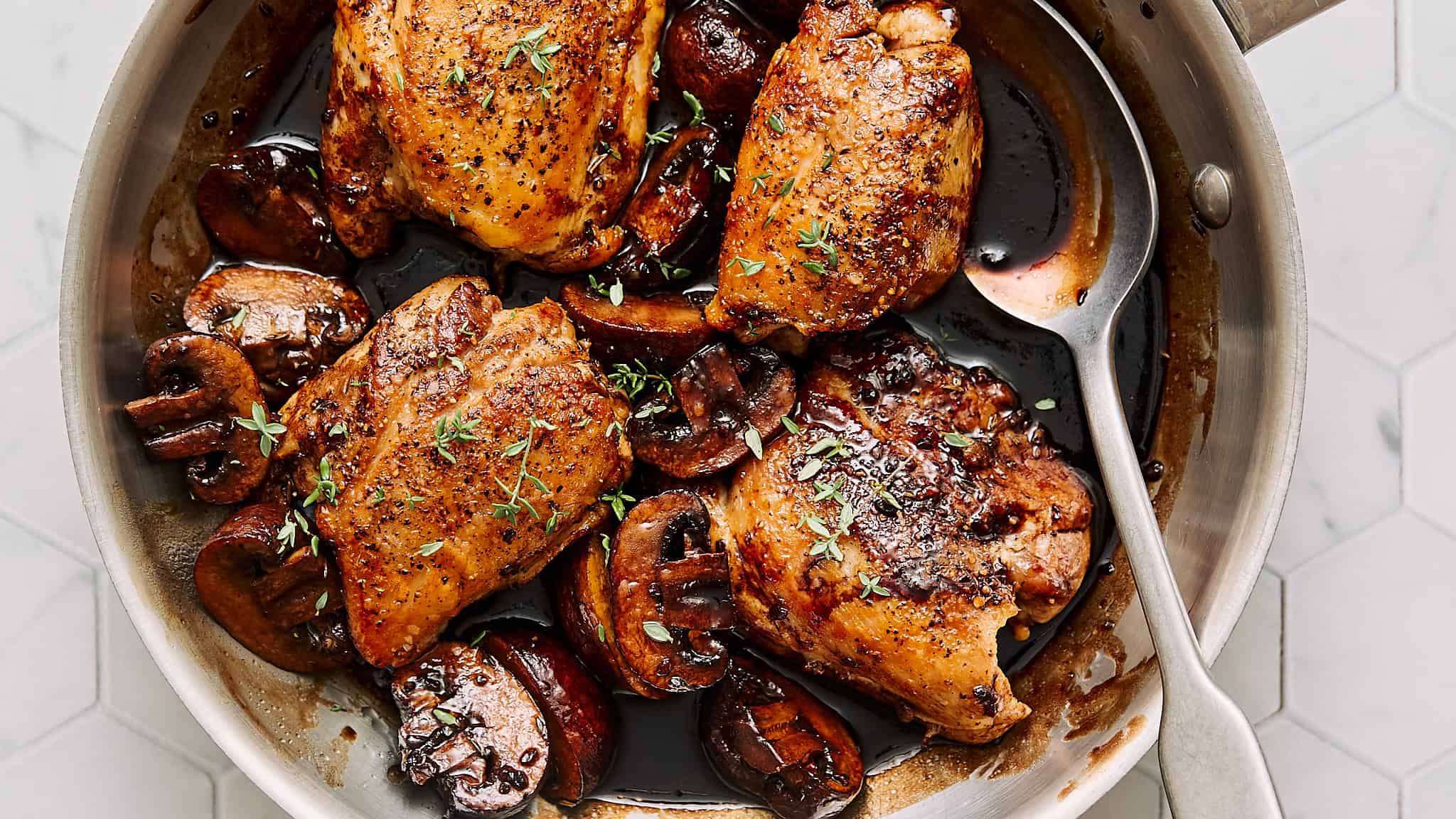 Classic Balsamic Chicken - Hey Recipe