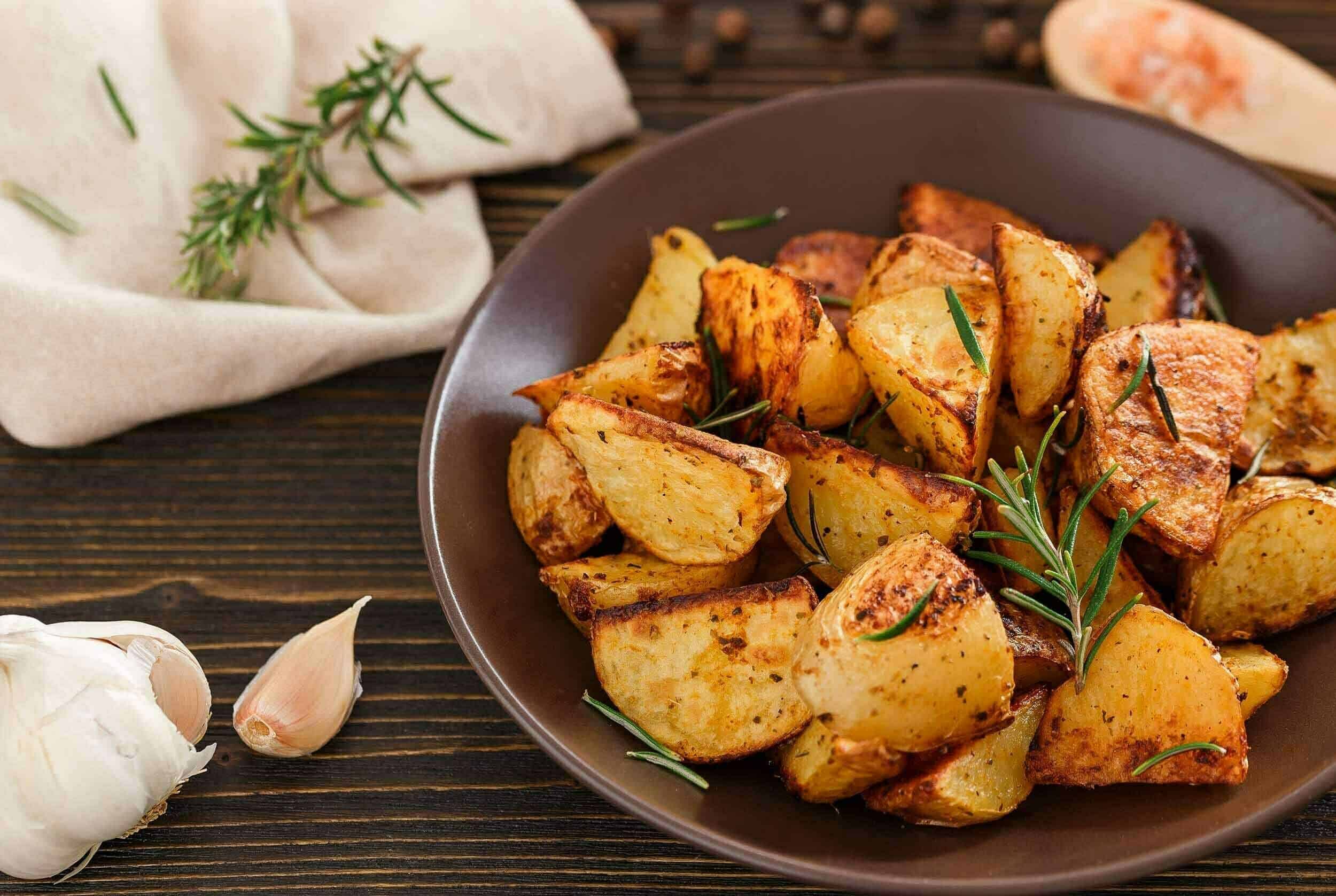 Crispy Roasted Potatoes - Hey Recipe