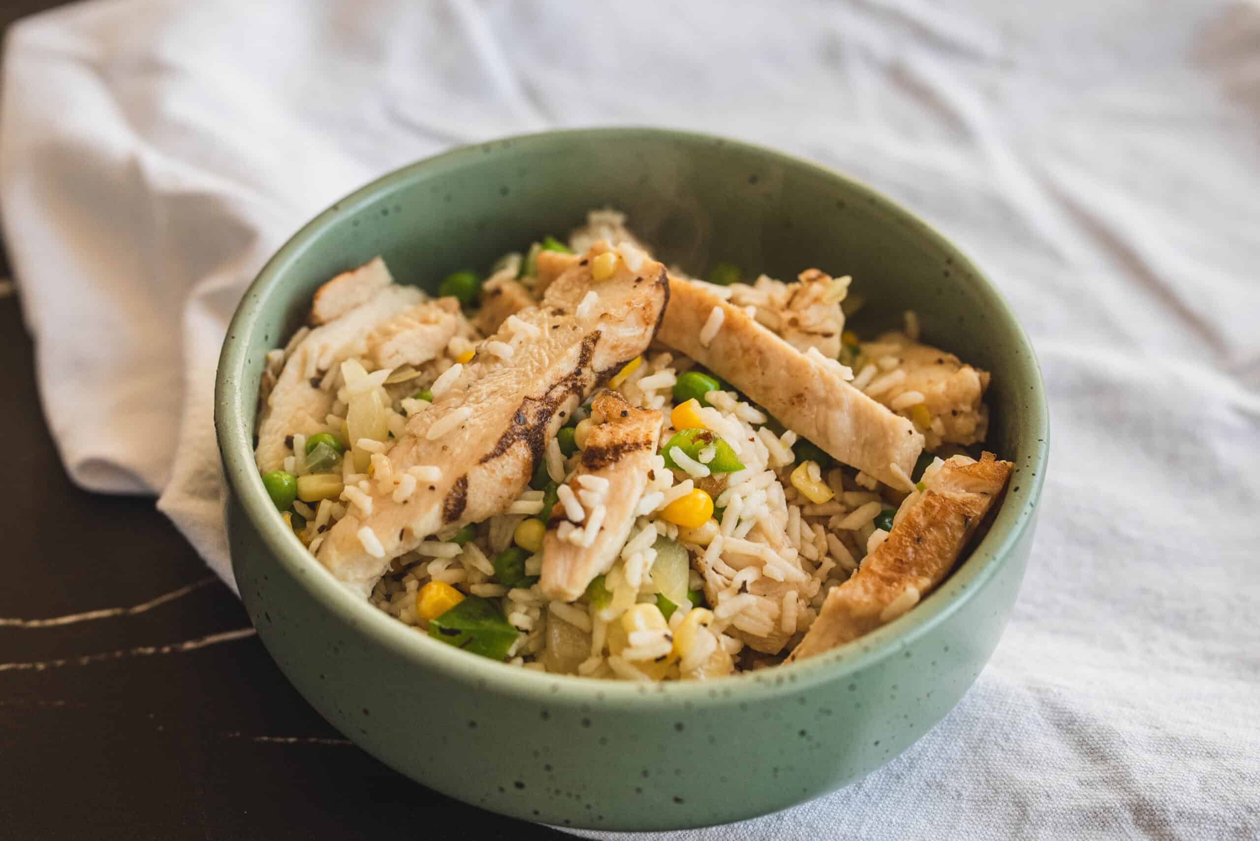 In-A-Pinch Chicken Rice Bowl - Hey Recipe