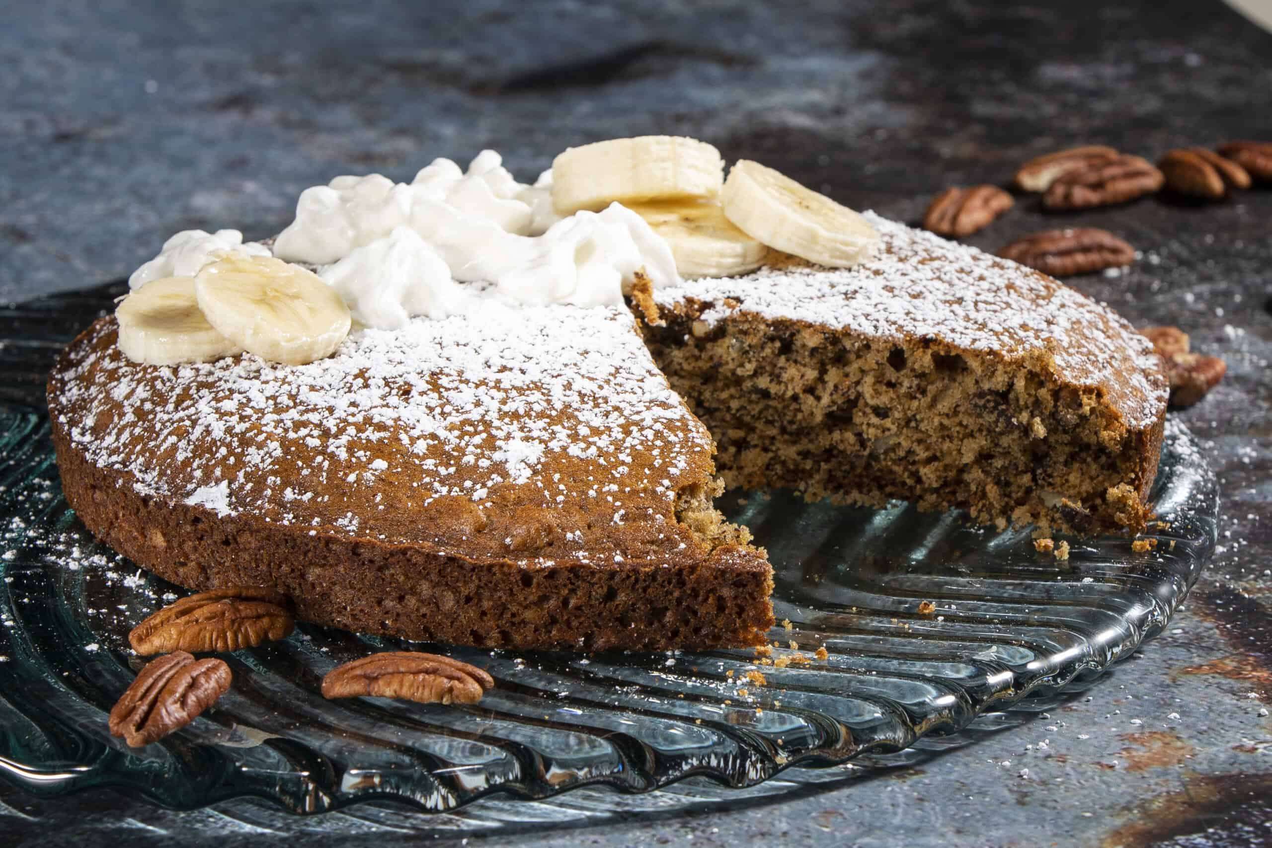 Heavenly Banana Pecan Cake - Hey Recipe